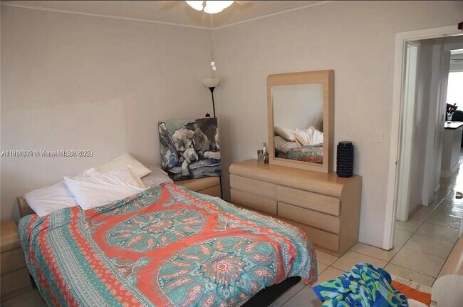 Foto del edificio - 815 SW 10th Terrace