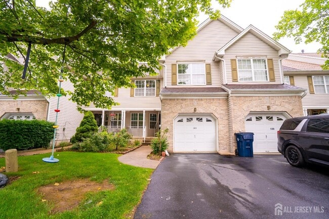 Building Photo - 141 Briarwood Dr