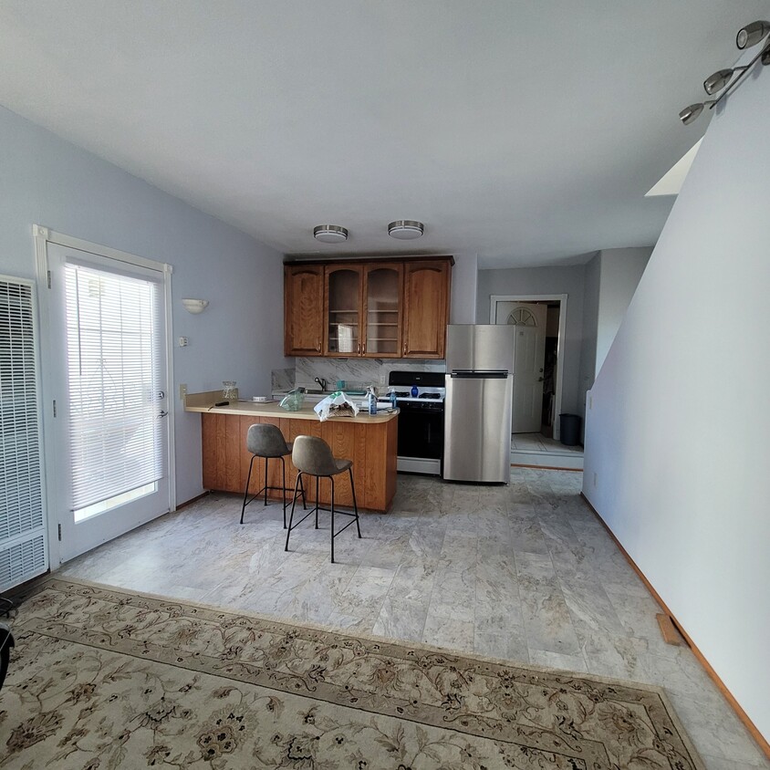 kitchen, livingroom - 7842 Barton Dr