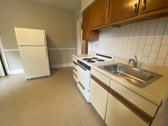 Foto del edificio - 8 Forest St