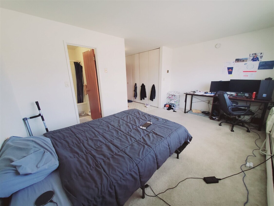 Building Photo - 960 Hope Street Apt #2, Stamford, CT 06907...