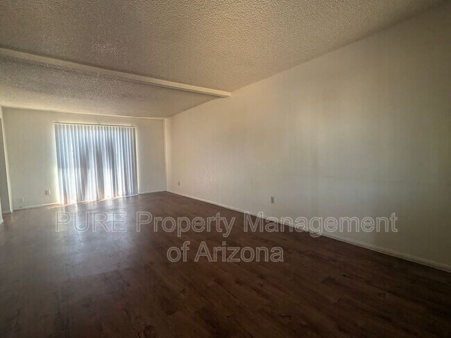 Foto del edificio - 231 E 2nd Ave