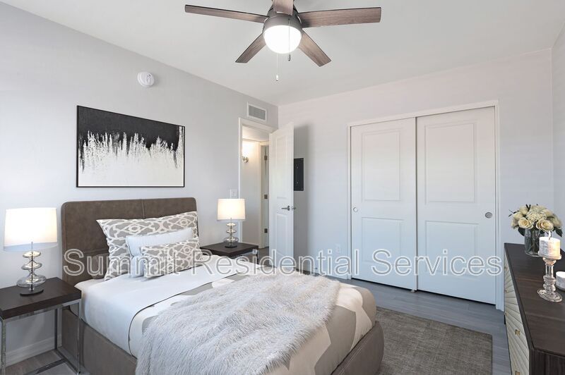 Foto principal - 838 E 9th St