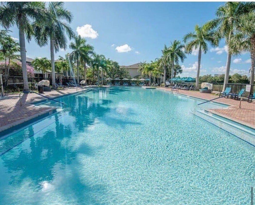 Photo - 499 Corte Madera Ln (West Palm Beach, FL)