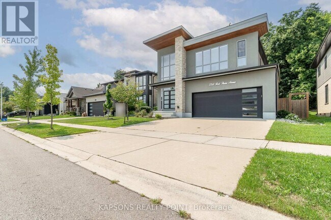 Photo du bâtiment - 2368 Red Thorne Ave