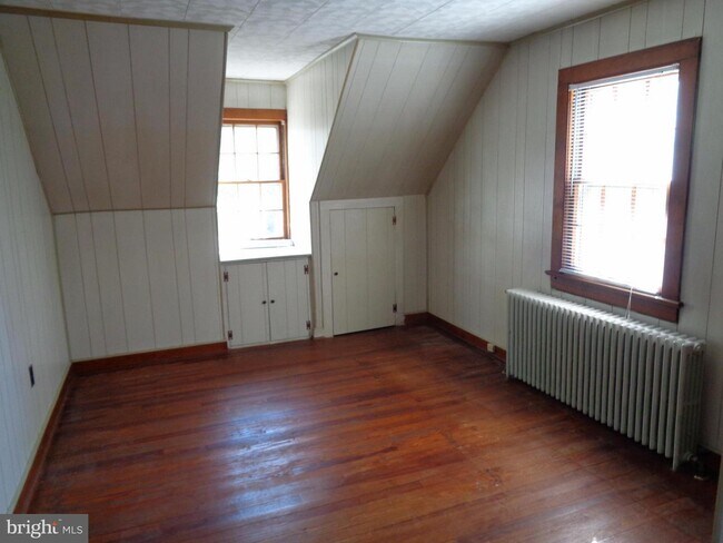 Building Photo - 801 Marye St