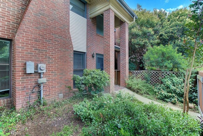 Foto del edificio - Foster Lane Town Homes NM
