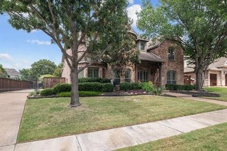 Building Photo - 5318 Shoshone Dr