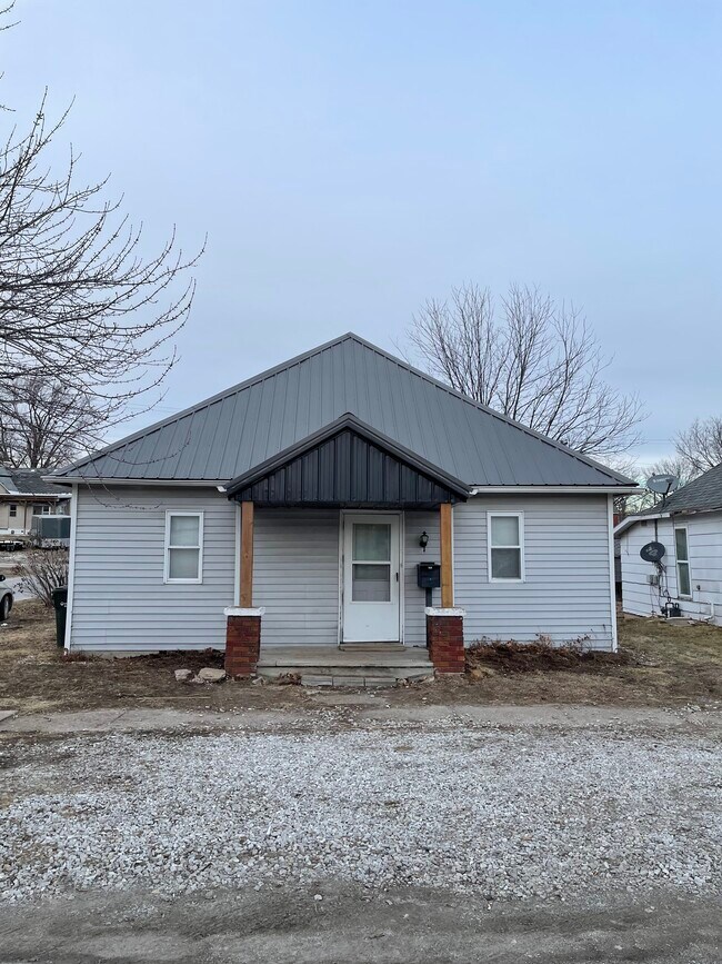 Foto del edificio - 1001 E Pierce St