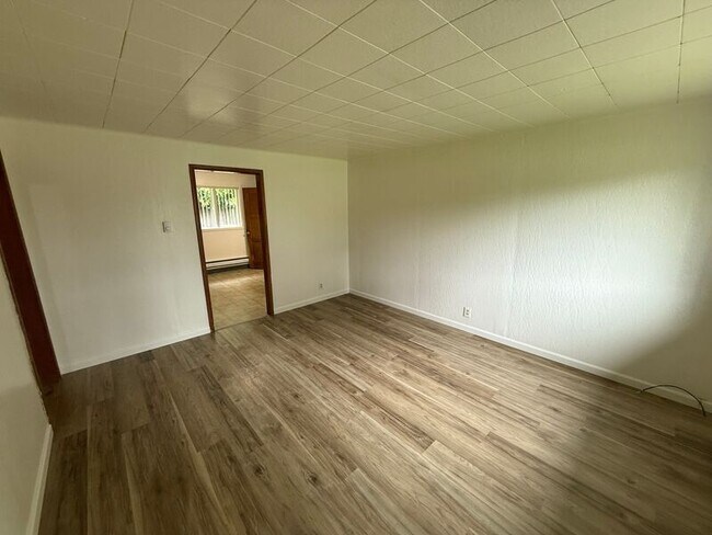 Foto del edificio - 1031 Orchard St N