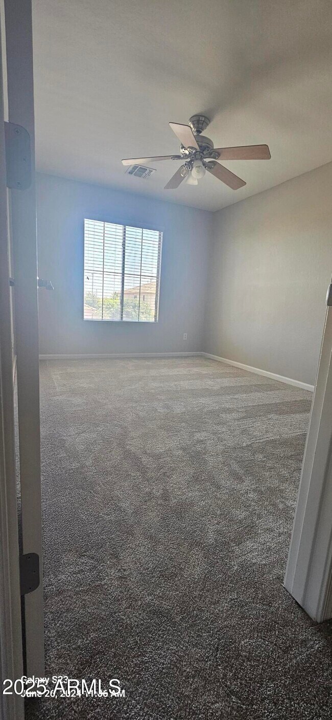 Foto del edificio - 3487 E Riopelle Ave