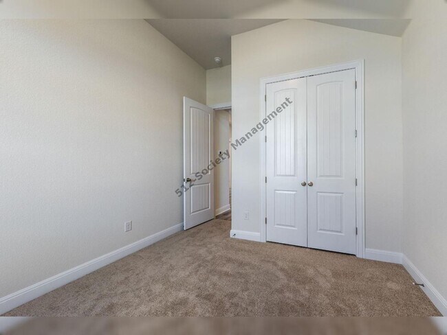 Building Photo - 320 Coral Gate Trail