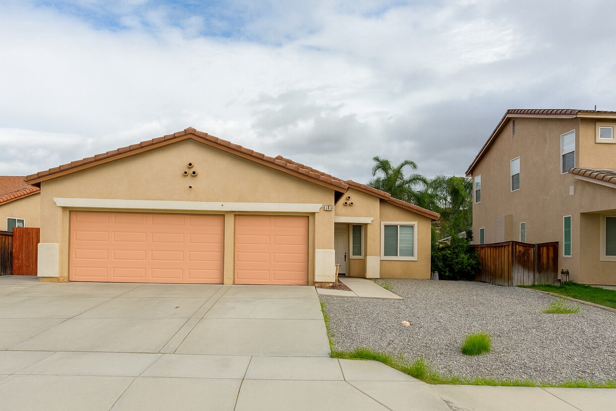 Primary Photo - 1175 Sykes Dr