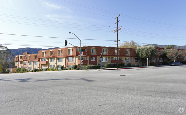 Sunset Ridge en La Crescenta - Sunset Ridge at La Crescenta