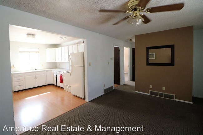 Building Photo - 2 br, 1 bath Apartment - 263 W 310 N