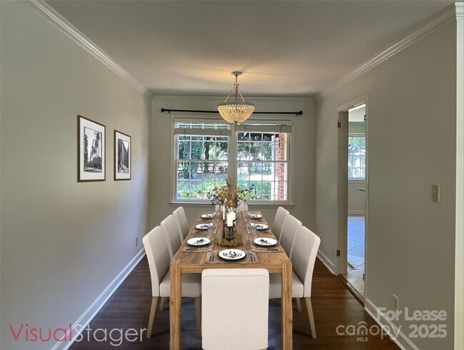 Foto del edificio - 3917 Kitley Pl