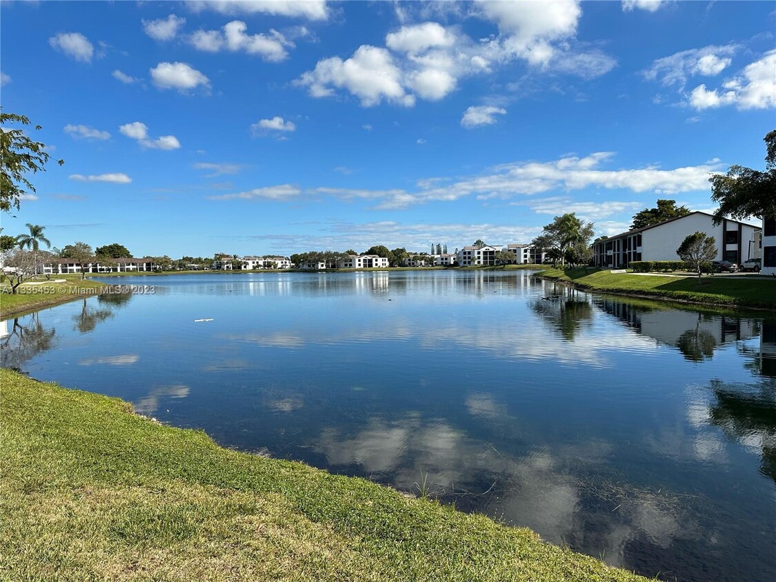 204 Lake Pointe Dr Unit 106, Oakland Park, FL 33309 - Condo for Rent in ...