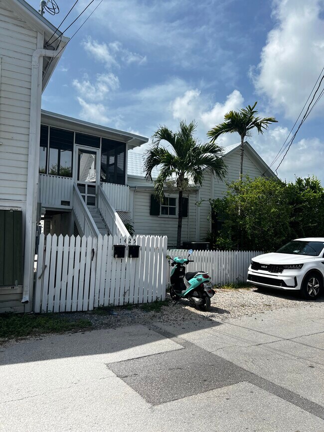 1425 Catherine St Unit UP, Key West, FL 33040 Apartments in Key West