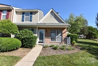 Building Photo - 8220 Golf Ridge Dr