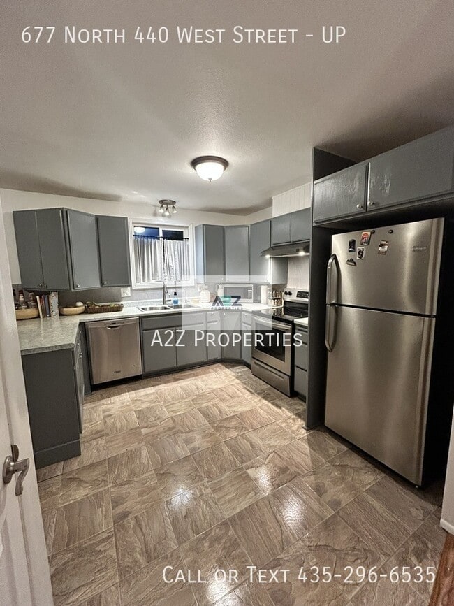 Foto del edificio - 677 N 440 W St