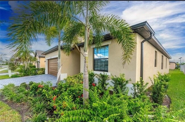 Building Photo - 16851 Cayo Key Dr
