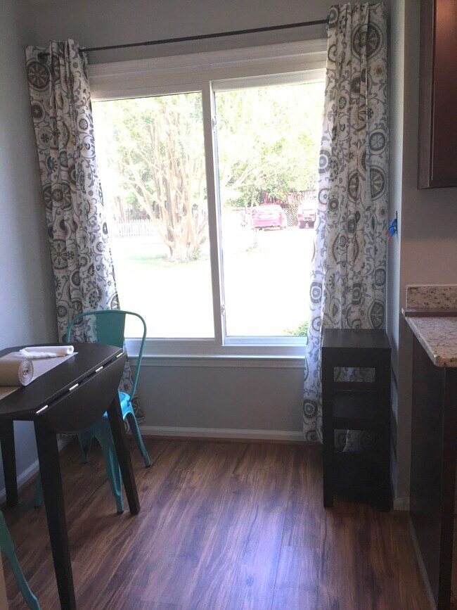 Building Photo - 4405 Roller Ct