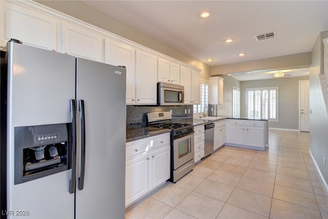 Building Photo - 6158 Adams Bay Ave