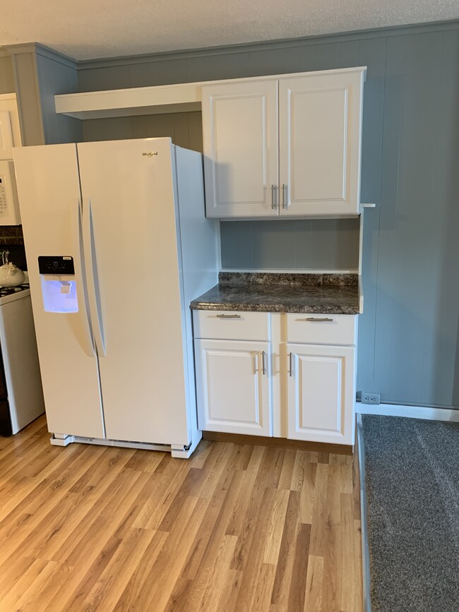 Kitchen - 2527 James St