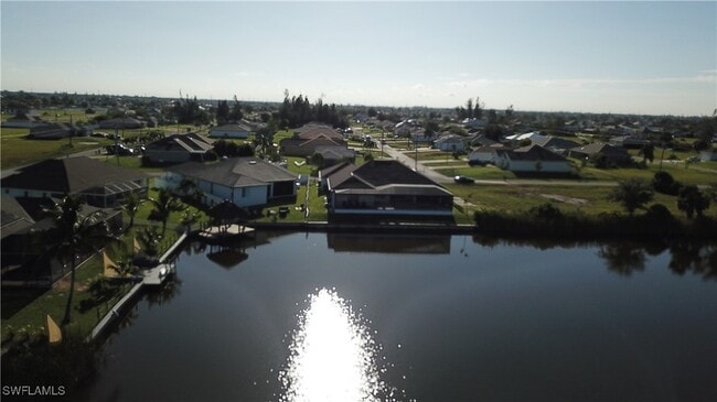 Foto del edificio - 702 NW 30th Pl