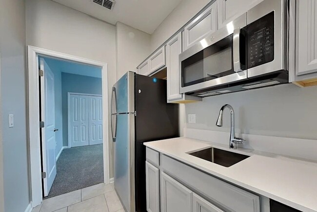 Foto del edificio - 190 Idlewood Ave