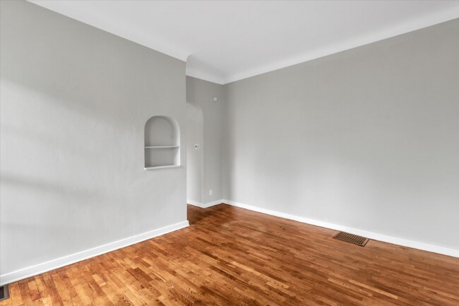 Foto del edificio - 809 W Cedar St