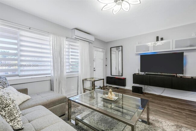 Foto del edificio - 901 SW 11th Ave