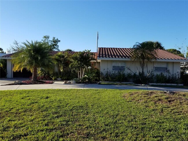 Building Photo - 2745 Cardwell Way