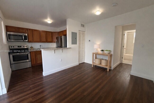 Building Photo - 540 NW 7th St