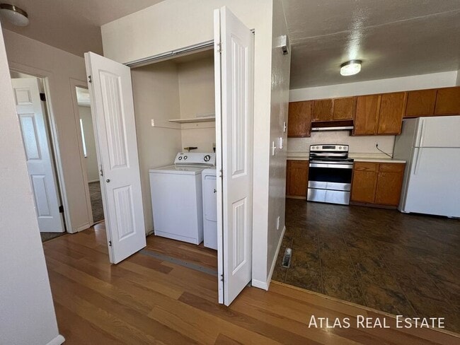 Building Photo - 4340 Ericson Dr