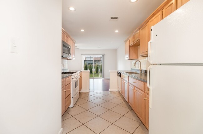 Foto del edificio - 3 bedroom townhouse in Carlisle