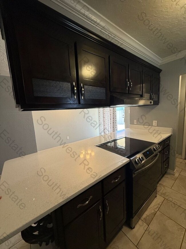 Building Photo - Beautiful 3 bedroom 2 bath home.