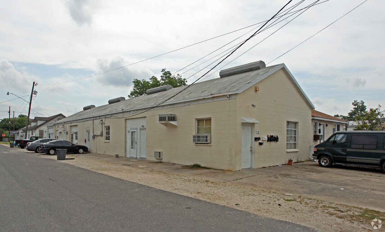 723 Grefer Ave, Harvey, LA 70058 723 Grefer Ave Harvey, LA