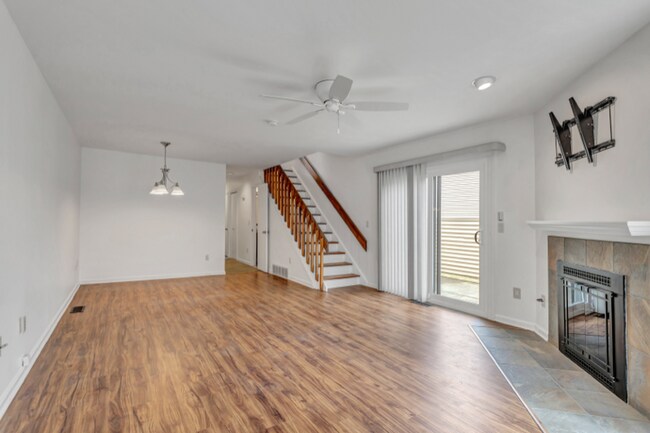 Foto del edificio - 23 Deer Run