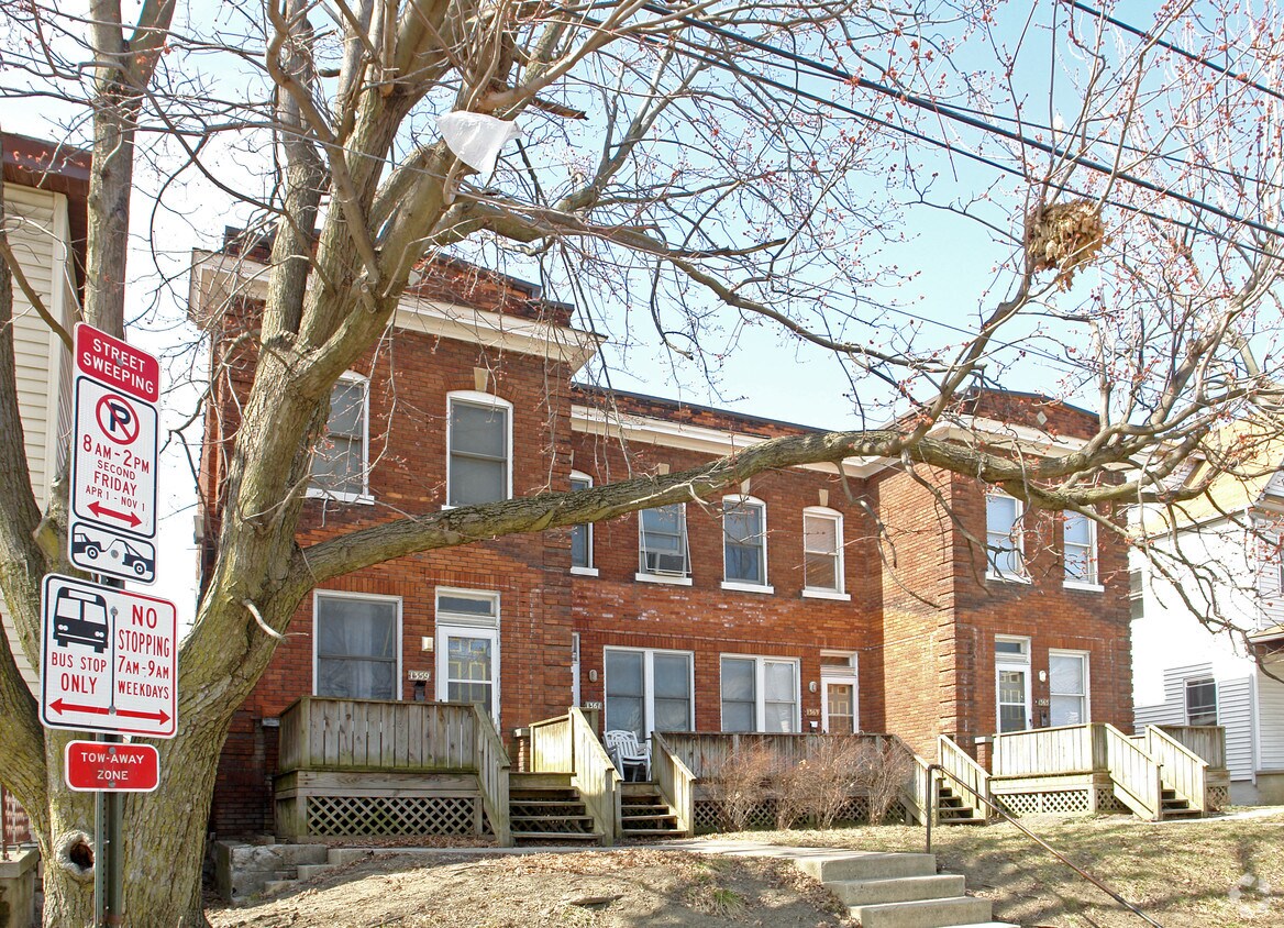 Foto del edificio - 1359-1365 Summit St