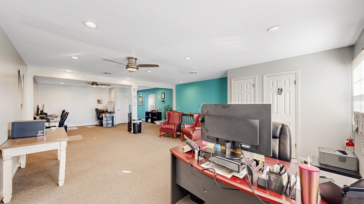 Foto principal - 383 W North St