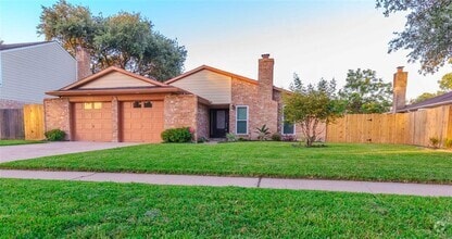 Building Photo - 15623 Fern Basin Dr