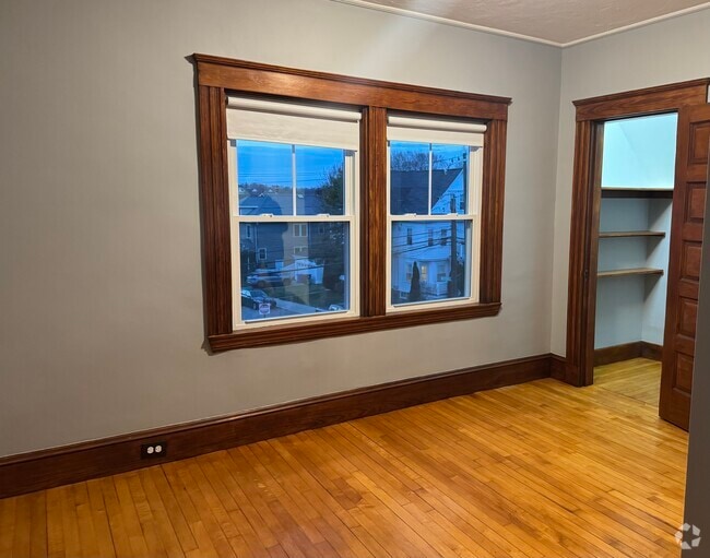 Building Photo - 590 Weld St