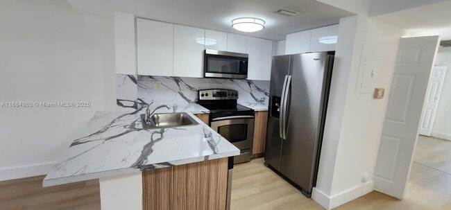 Building Photo - 8660 NW 5th Terrace