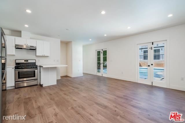 Building Photo - 2 br, 1 bath House - 9026 Harratt St # A