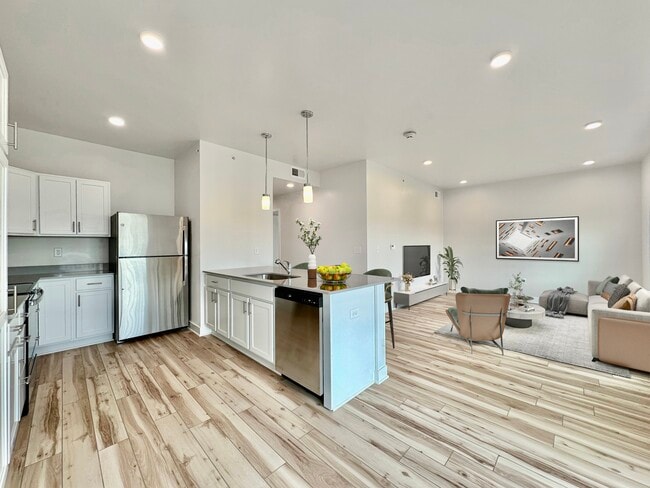 Building Photo - Stratford Pointe