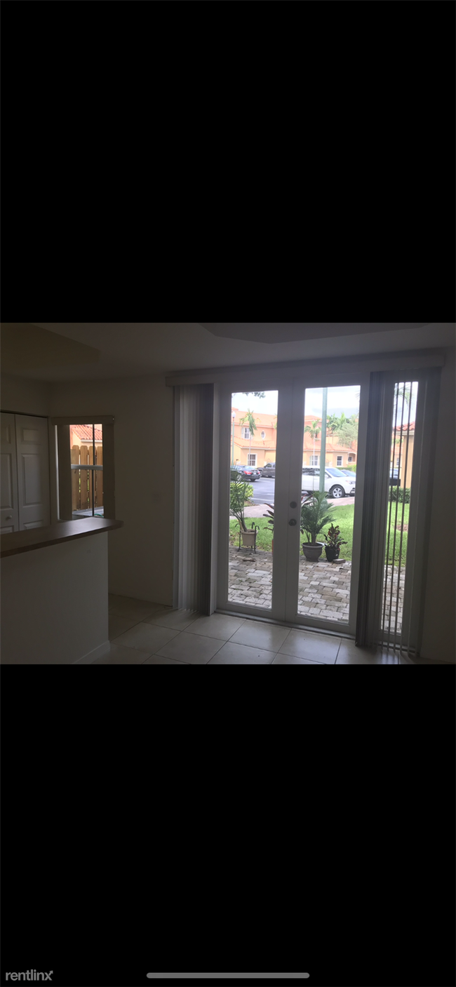 Foto del edificio - 3 br, 2.5 bath Room For Rent - 2291 Anchor Ct