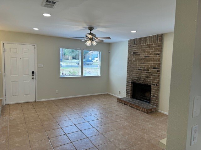 Building Photo - 1504 Waterloo Trl