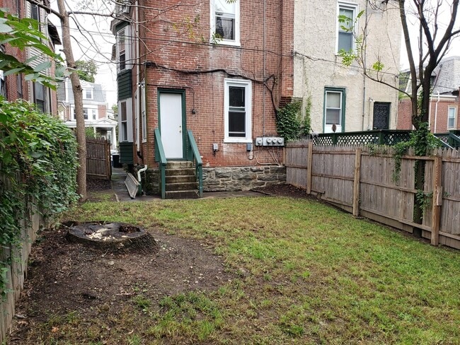 Building Photo - 7128 Boyer St