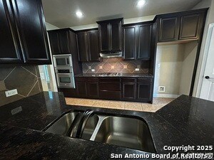Foto del edificio - 12507 Stillwater Creek